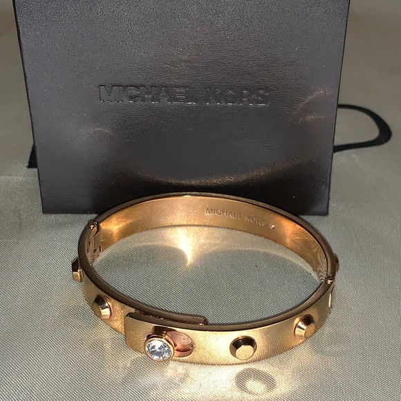 Michael Kors Jewelry - MICHAEL KORS BRACELET